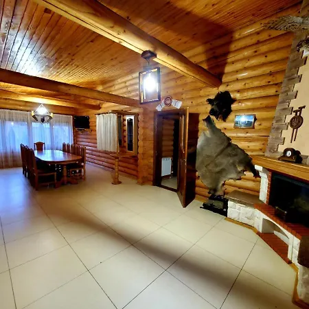 Lodge Gostynniy Dvir Коттеджи Migovo