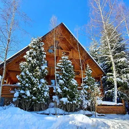 Gostynniy Dvir In Forest Коттеджи Lodge *