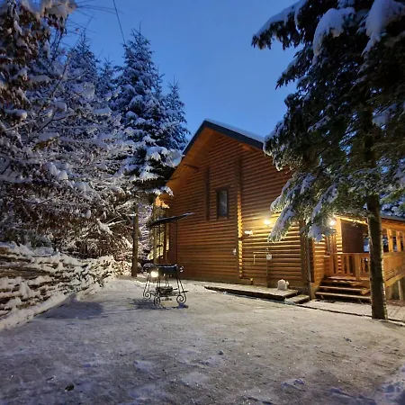 Gostynniy Dvir In Forest Коттеджи *