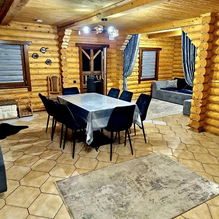 Gostynniy Dvir In Forest Myhove