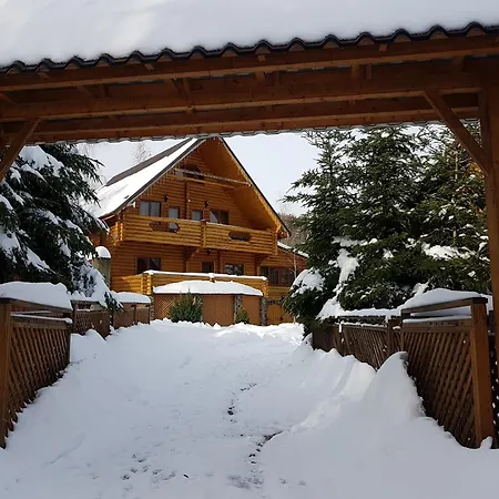 Gostynniy Dvir Коттеджи Lodge Migovo