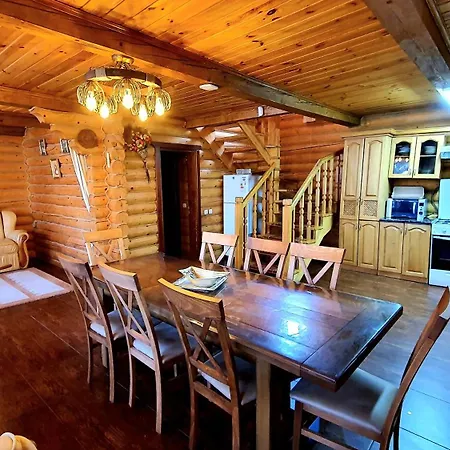 Gostynniy Dvir Коттеджи Lodge Migovo