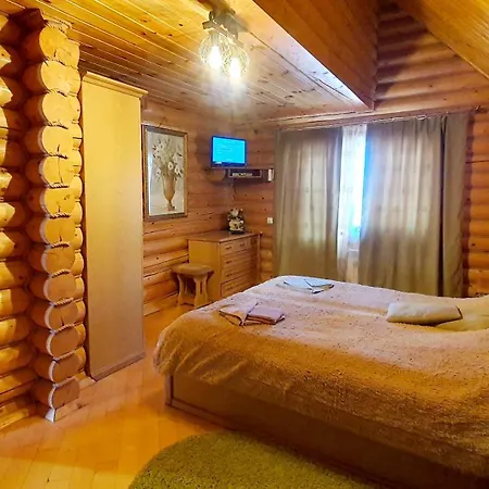 Lodge Gostynniy Dvir Коттеджи *