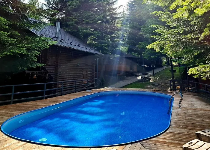 Gostynniy Dvir In Forest Alojamento de Turismo Selvagem Myhove