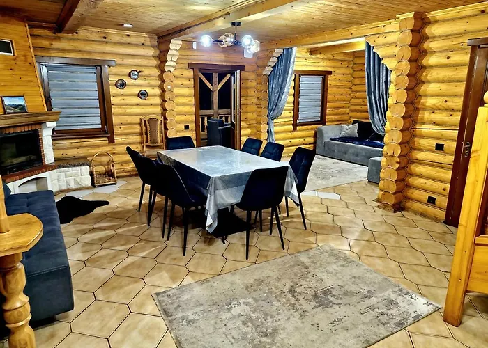 Gostynniy Dvir In Forest Myhove