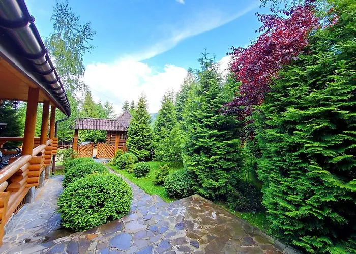 Alojamento de Turismo Selvagem Gostynniy Dvir In Forest *