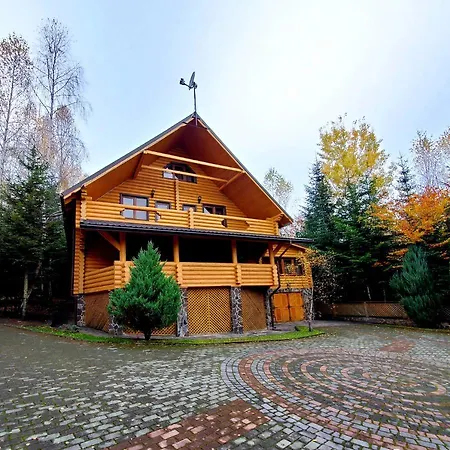 Gostynniy Dvir In Forest Коттеджи Lodge Migovo
